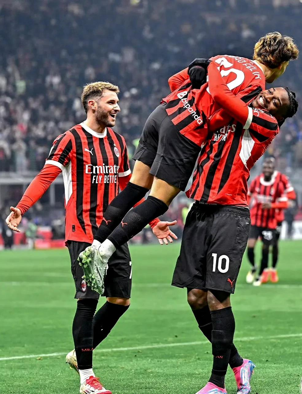 包含罗马3-1热那亚，赛后评分：不是迪巴拉第一，而是罗马24号第一的词条