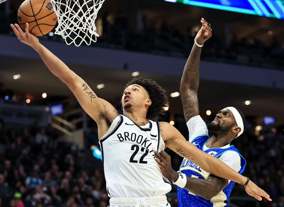 ESPN主持人：保罗不排除在下赛季后继续打球的可能性的简单介绍