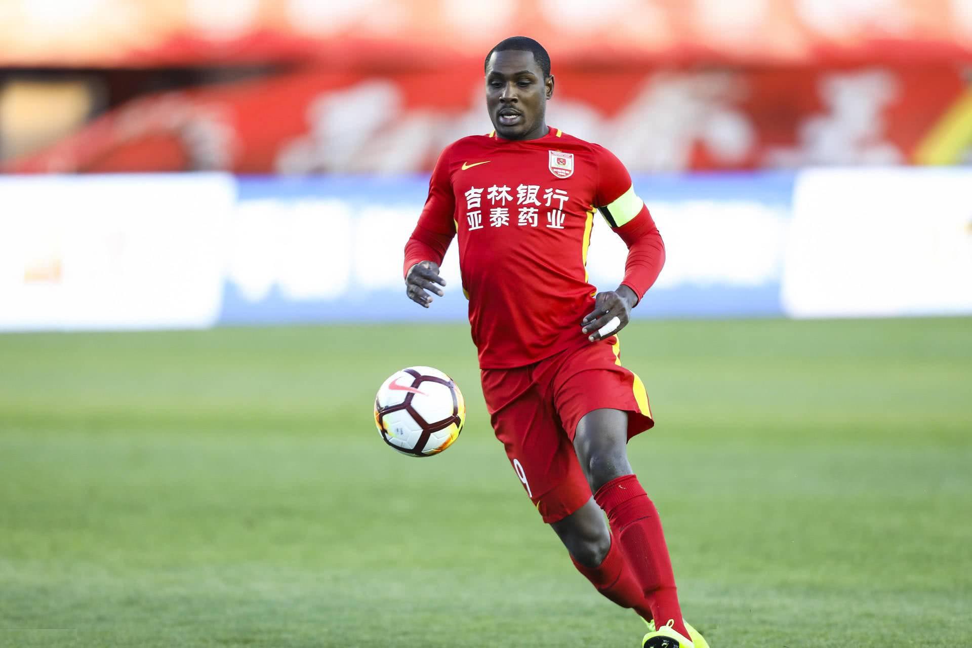 关于多支球队有意，经纪人：转会目前不是赛义德-马的信息