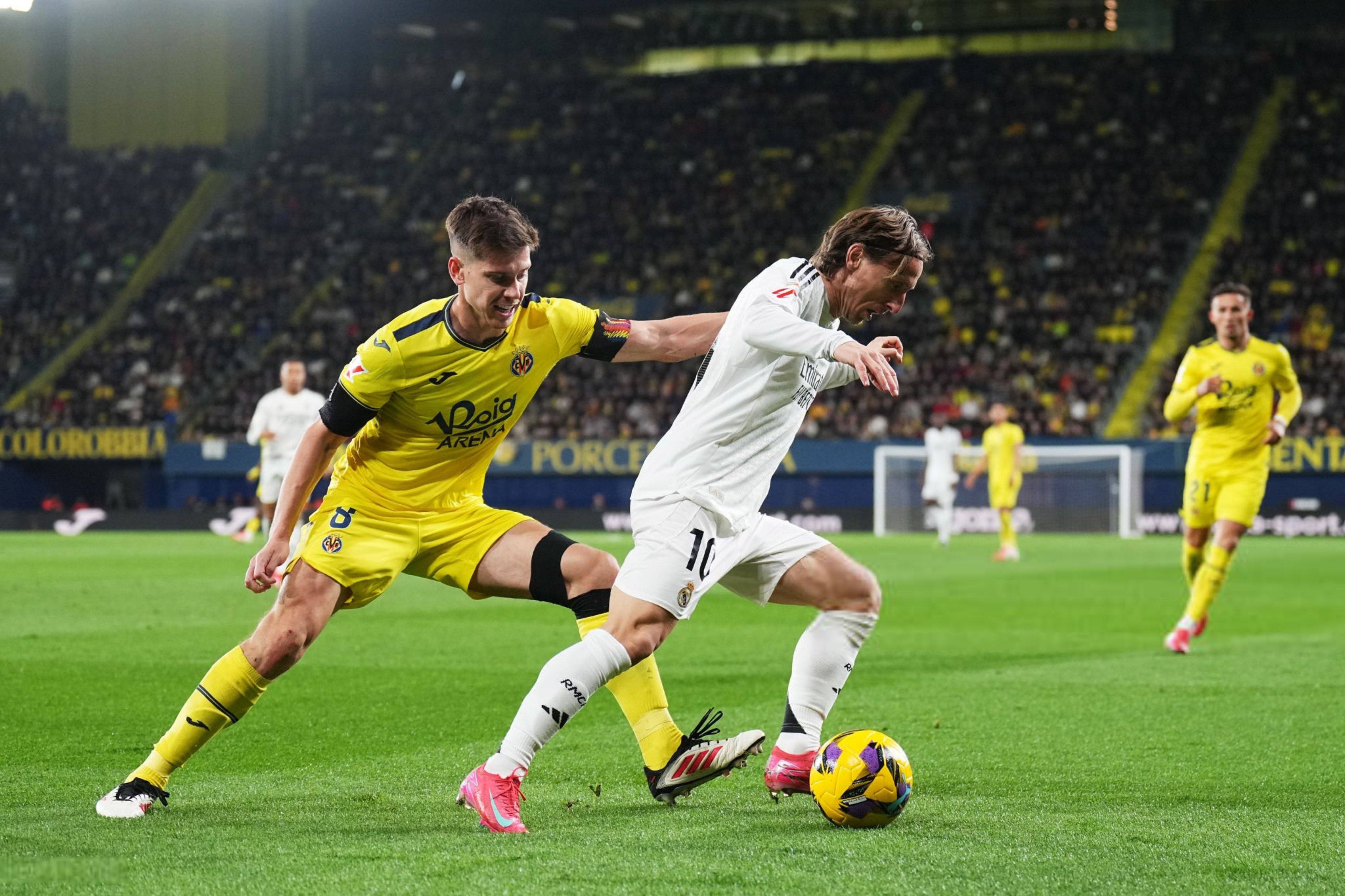 包含马德里竞技闪耀西甲FC未来赛，青年才俊引领未来的词条