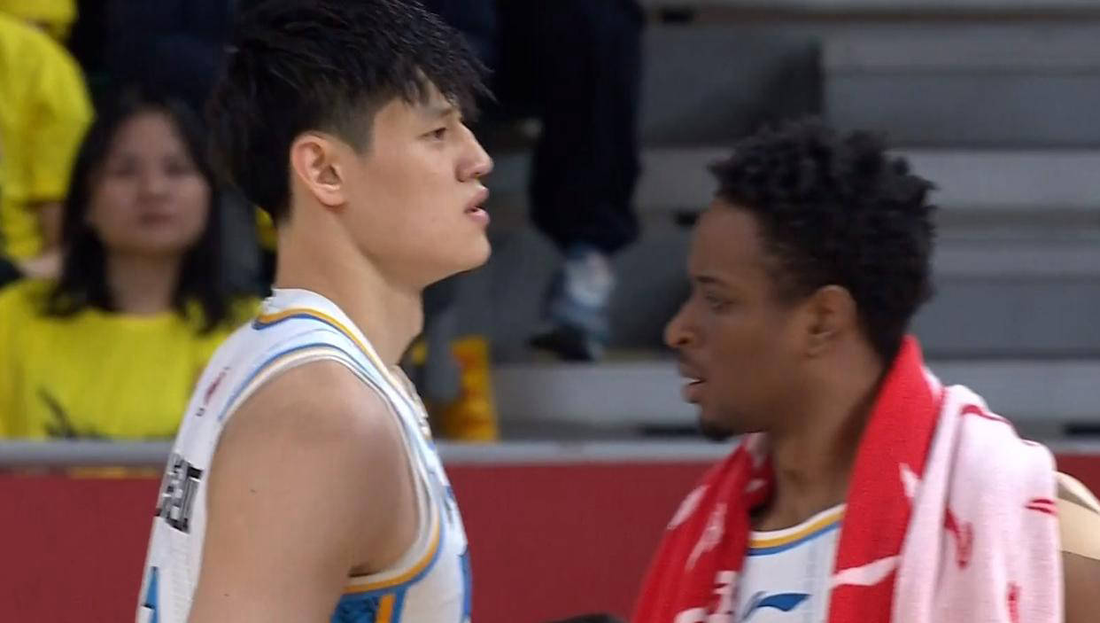 19:35直播北京VS广厦曾凡博无法出战陈盈骏伤缺的简单介绍