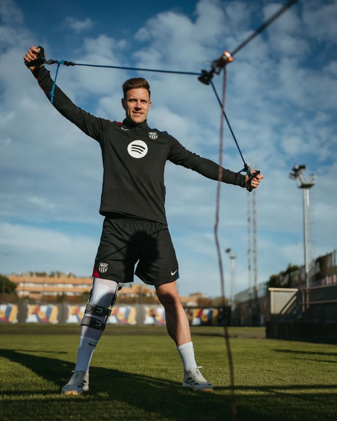 装病缺席训练？巴萨认定特尔施特根只是小小不适，并无大伤病的简单介绍