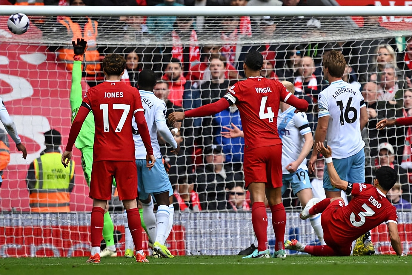 关于力压城军！英超近3赛季总分阿森纳第1传统BIG6有2队尴尬的信息