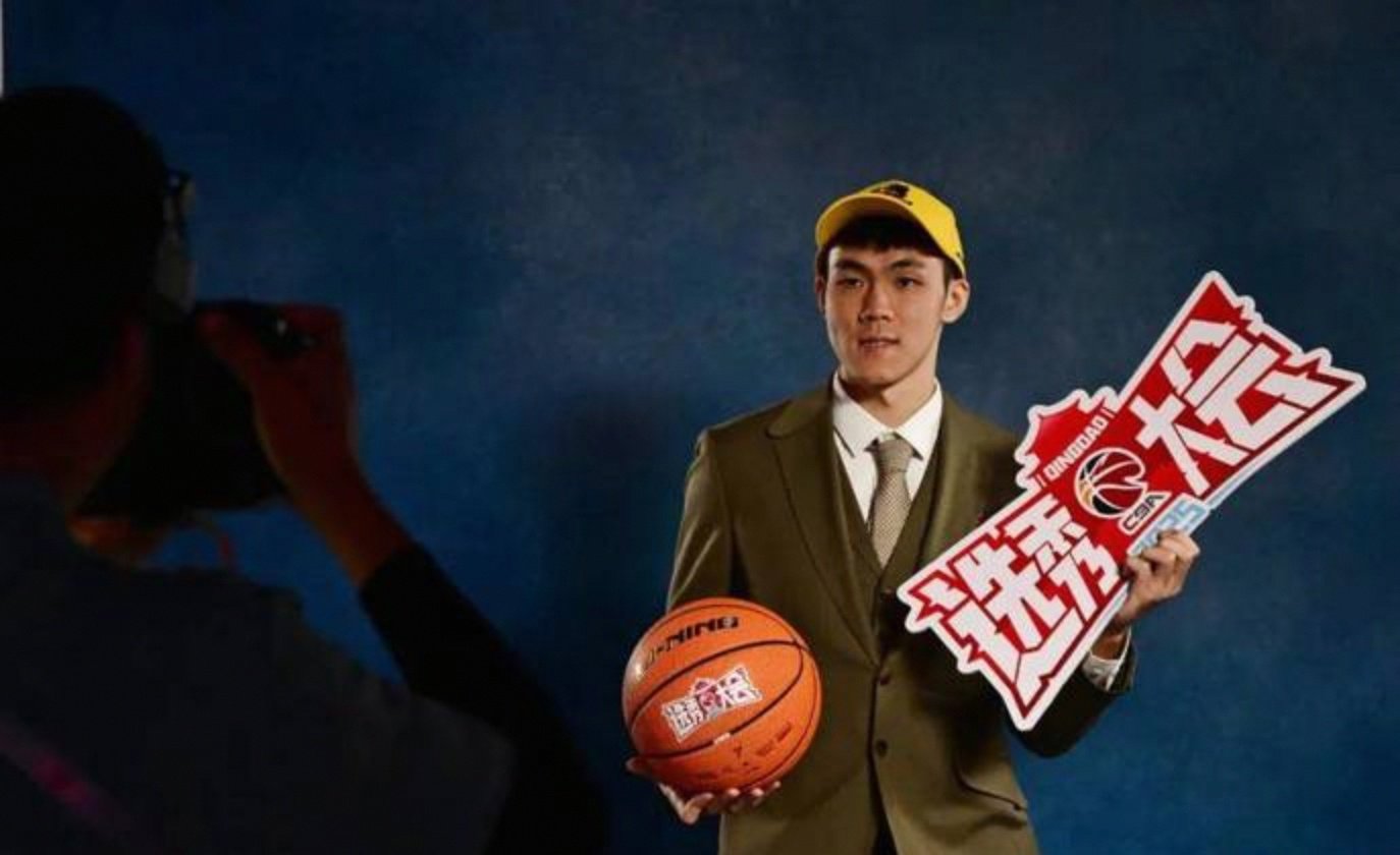 包含NBL官方晒集锦：广西大腿庞峥麟带领球队又拿一胜的词条