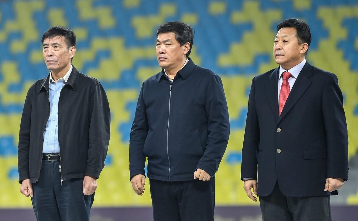 包含足坛反腐涉案高层全部获刑：陈戌源无期李铁被判20年的词条