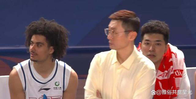 刘炜：今年太艰难，这时候就是考验我们球员和教练员的意志的简单介绍