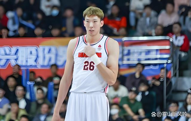 包含统治篮板！周琦砍两双12+14胡金秋10+7表现起伏的词条