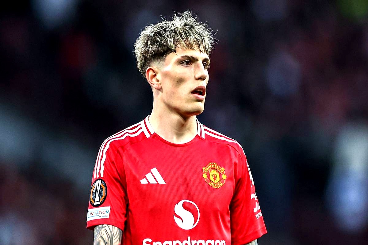 关于15亿欧签两大顶级进攻手,霍伊伦德拒绝离队,曼联还能相信他吗?的信息 关于15亿欧签两大顶级进攻手,霍伊伦德拒绝离队,曼联还能相信他吗?的信息