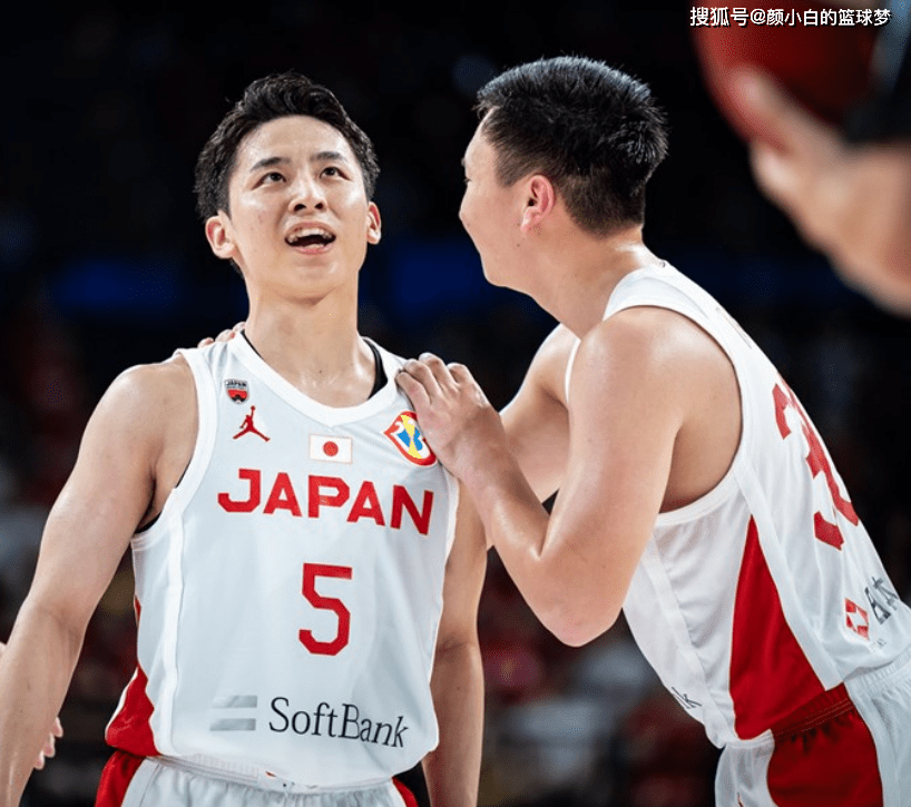 日本后卫河村勇辉跟公牛签下双向合同的简单介绍