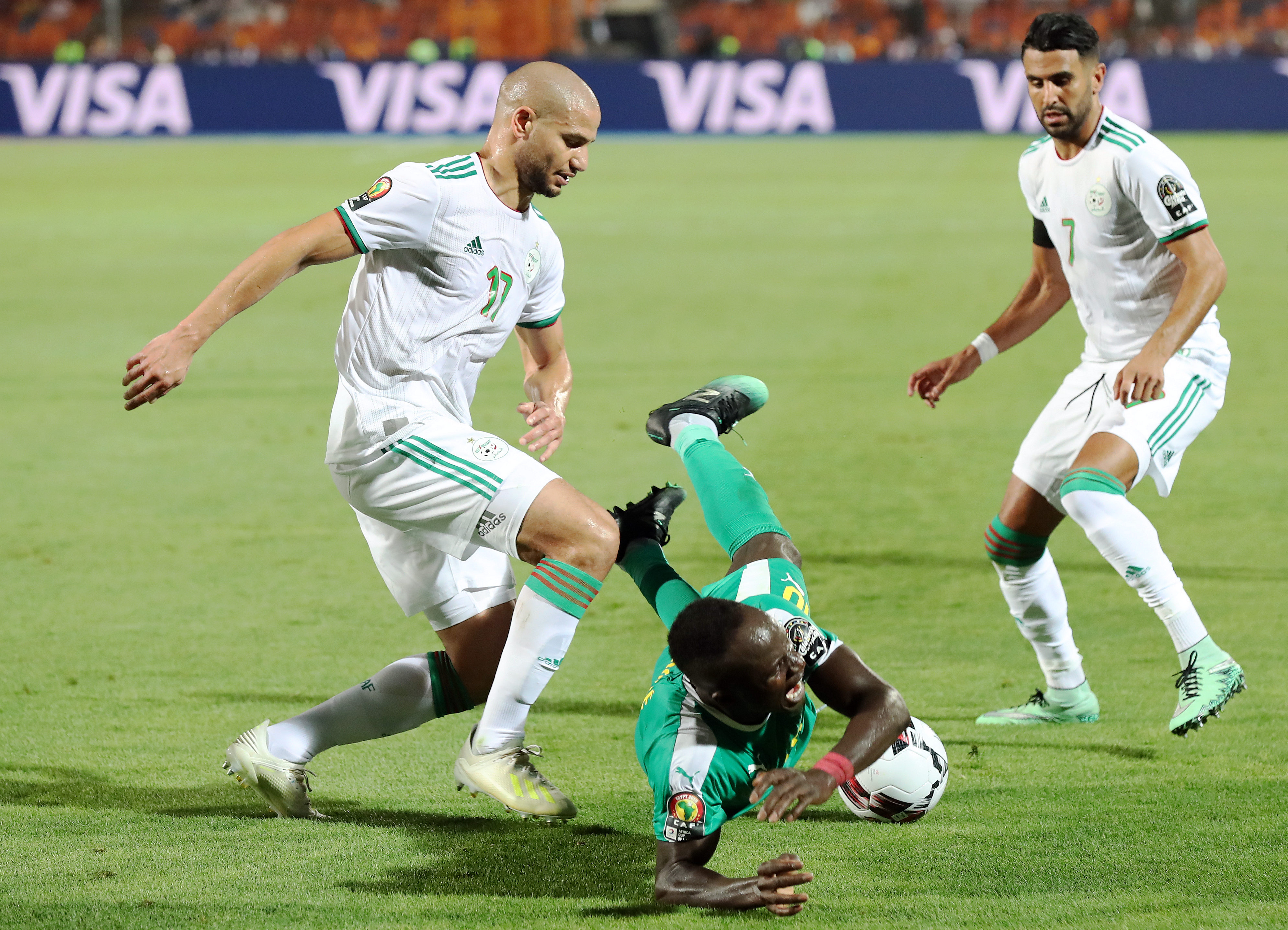 阿尔及利亚足球豪门签约匹克的简单介绍