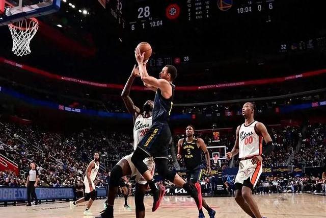 包含库里26分格林10+8米勒空砍33分勇士力克黄蜂的词条