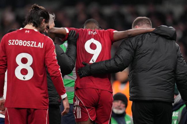 伤缺3周！曝姆巴佩隐瞒伤情连续出战只为追平C罗纪录，球迷怒斥：私心太重的简单介绍