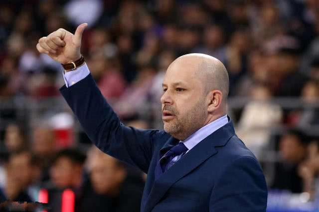 关于亏死！辽宁队签来一个废才，连续3场怒砍1分，4连败是自作孽？的信息