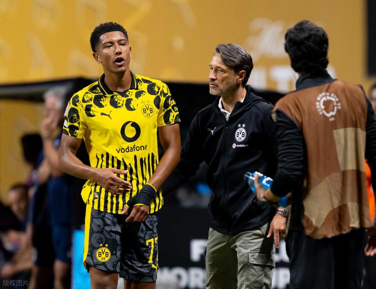 关于曼联签巴莱巴或成必然，欲砍价到8000万以下！阿莫林欲替代乌加特的信息