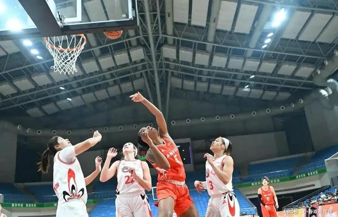 包含WCBA：武汉80-81遭浙江绝杀，山西惨败，东莞、江苏、上海取胜的词条