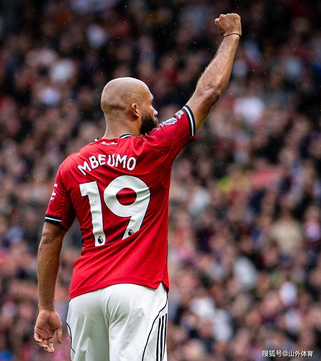 关于莱尼·约罗：曼联防线的未来之星，季前赛已展现统治力的信息