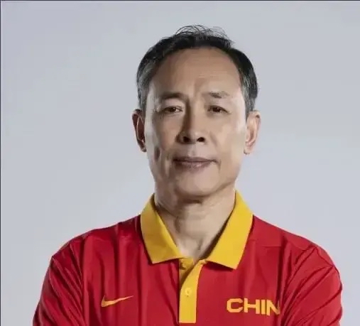 包含今晚对北京首钢是个考验许利民：向冠军学习！的词条