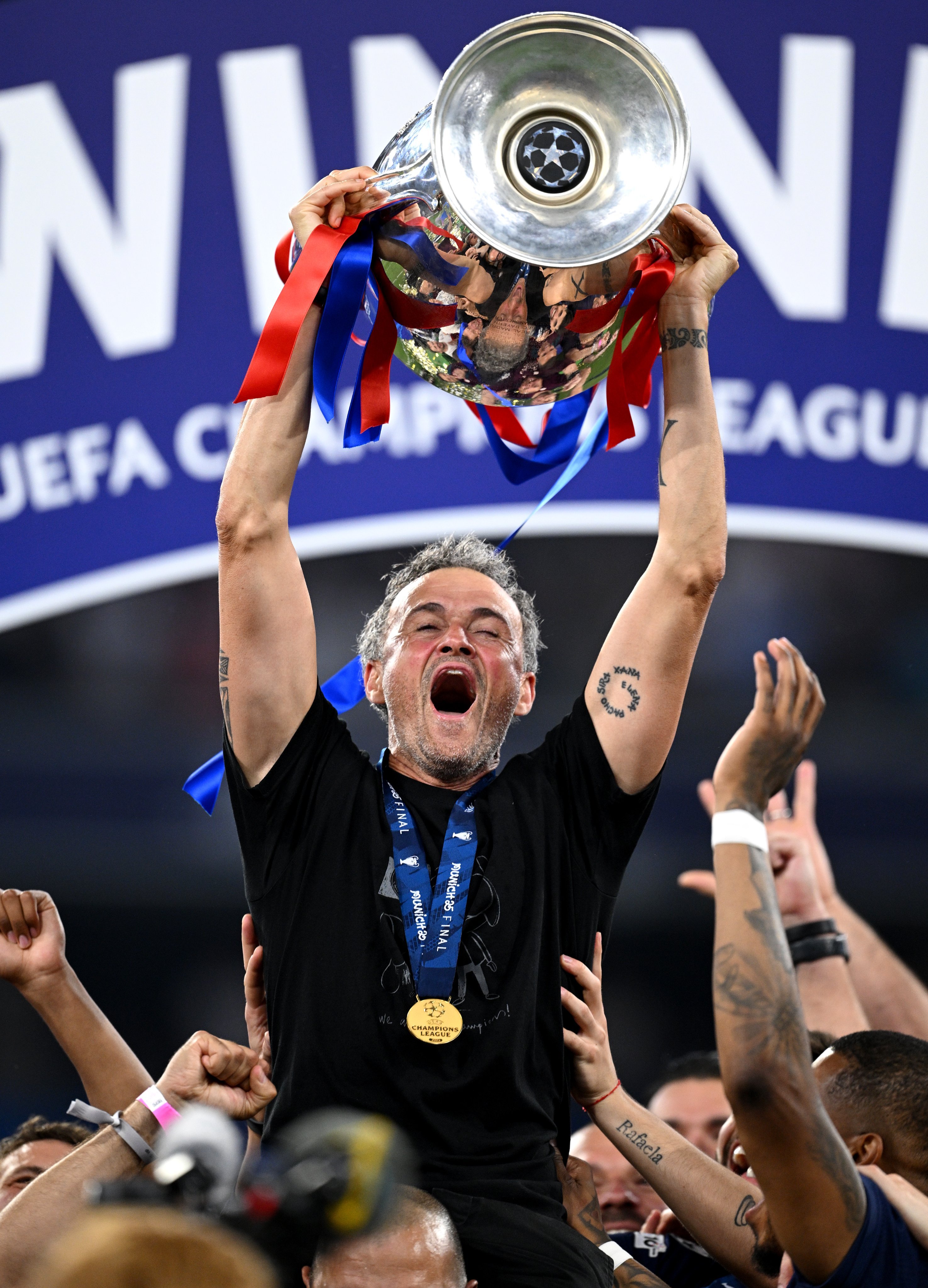 哪国欧冠奖杯最多？法国夺得第二座，德国8座，的简单介绍