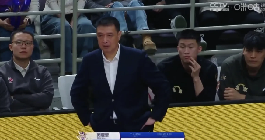 包含3胜5负！媒体人：主场输上海男篮北控赛后全留下来开会的词条