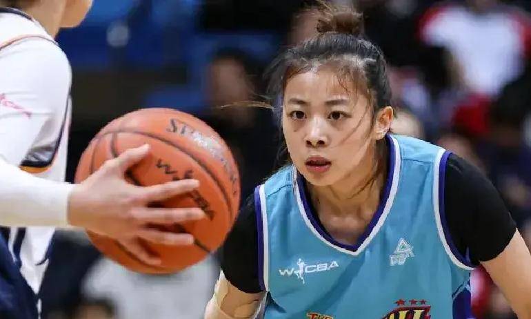 关于北京女篮总结比赛：从落后17分到双加时惜败，战斗到最后的信息