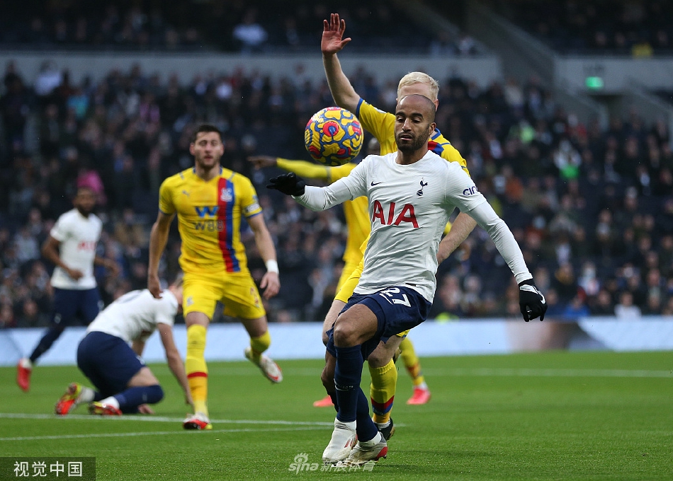 关于罗马诺：水晶宫3350万镑签下热刺前锋布伦南-约翰逊的信息