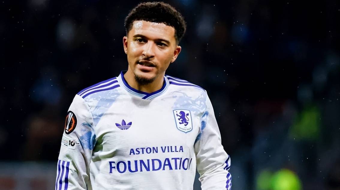 包含曼联4人被逐出一队更衣室！桑乔渴望完成转会，愿降薪一半回多特的词条