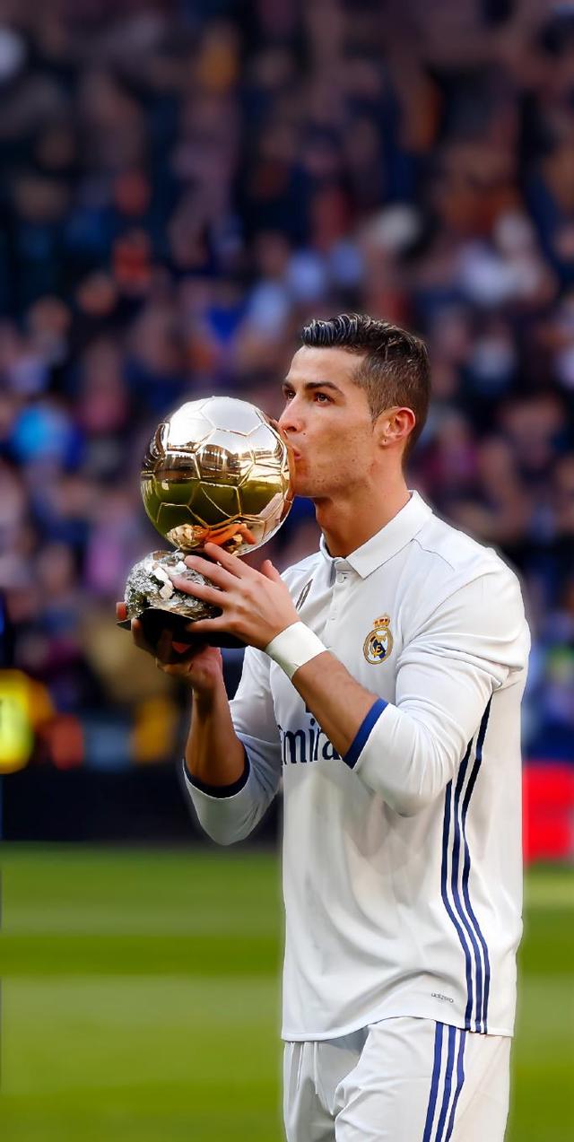 关于踢着踢着成老板了！沙特C罗是俱乐部第一股东的信息