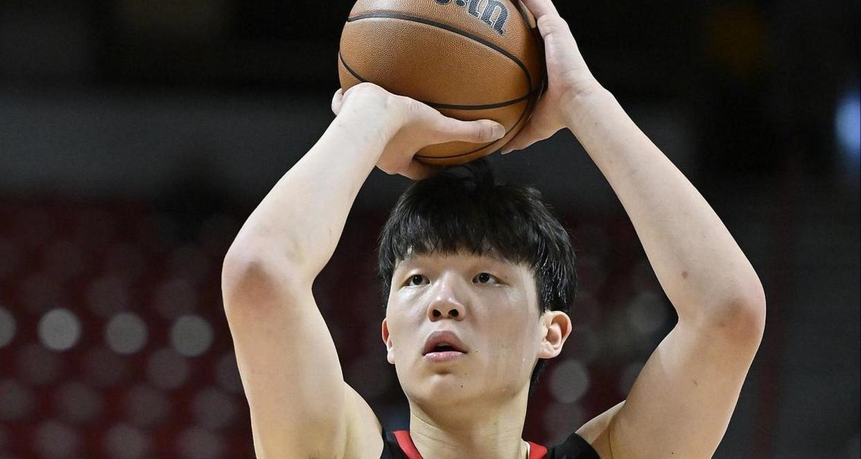 杨瀚森顶住鹈鹕双塔冲击奉上夏联含金量最高一战？的简单介绍