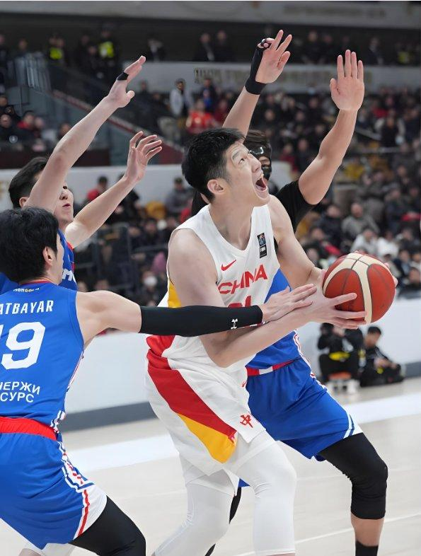 关于胡金秋16+6胡明轩10分中国男篮险胜波黑的信息 关于胡金秋16+6胡明轩10分中国男篮险胜波黑的信息