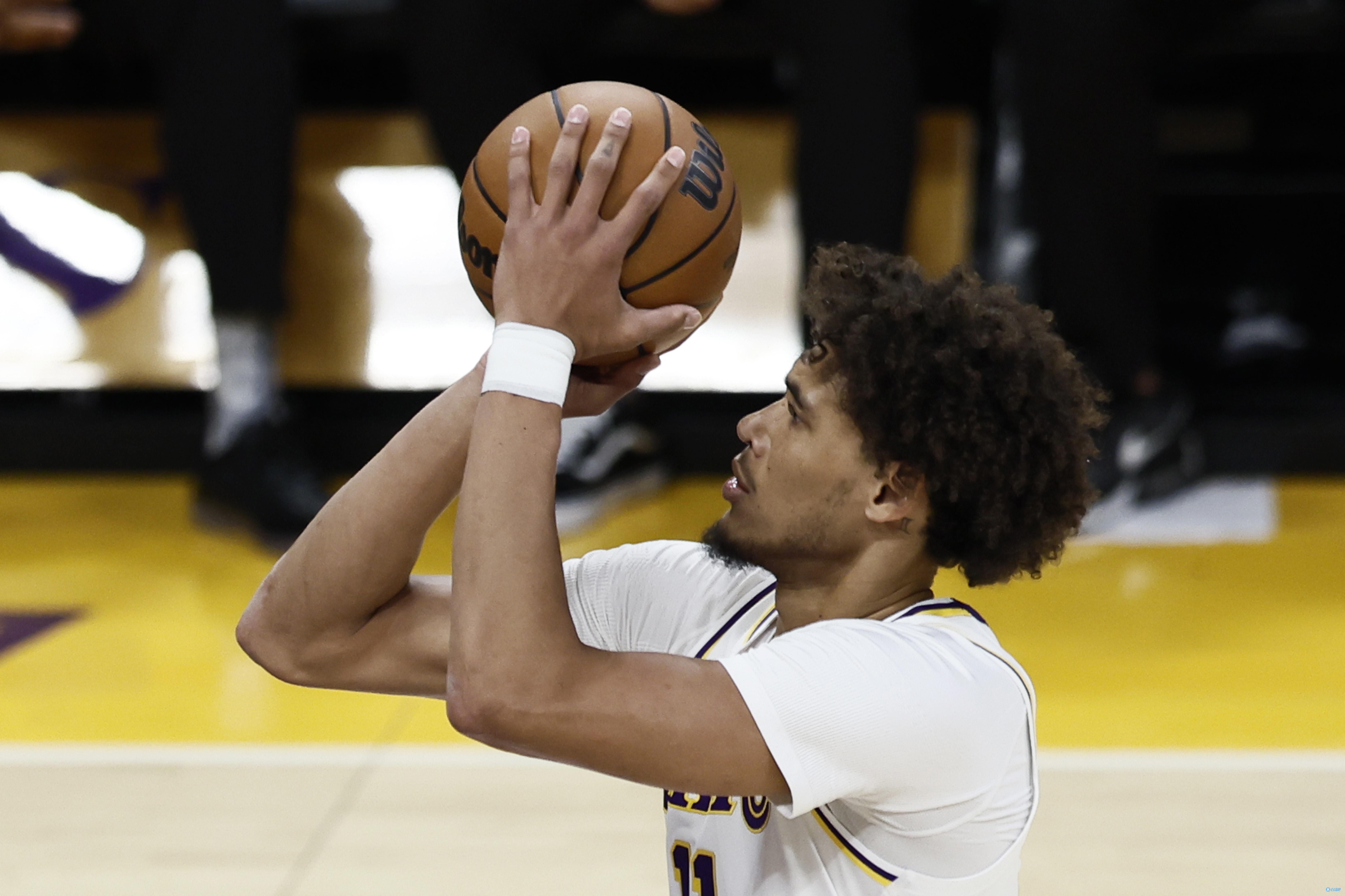 爱德华兹33分鲍威尔21分热火不敌森林狼的简单介绍