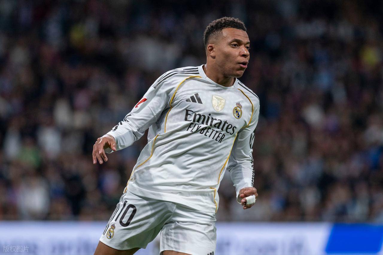 天选之人！姆巴佩受伤皇马给21岁新人机会，他能延续金靴表现么的简单介绍