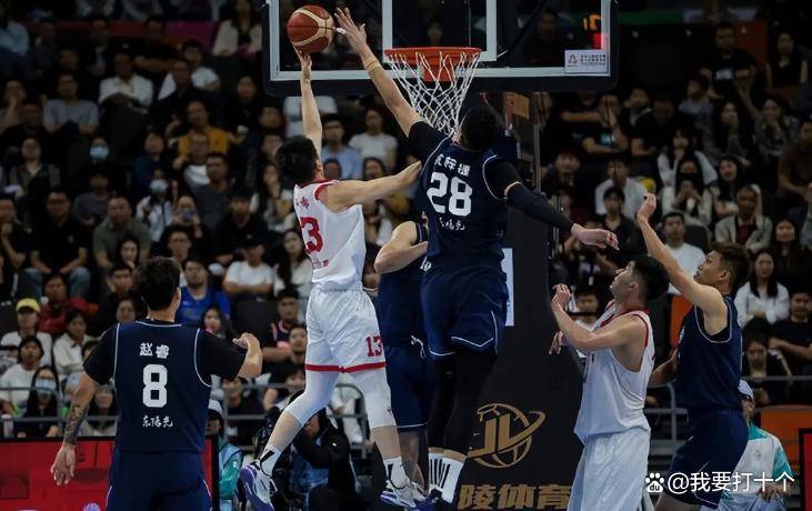 包含强度拉满！广东男篮分享队员全场5v5训练片段的词条