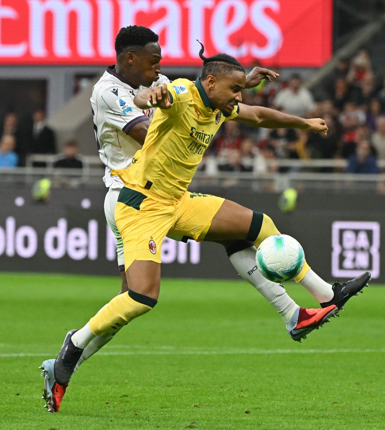 意甲媒体热议:米兰迎来第九次零封,对比上赛季有质的飞跃,近半数的比赛都能零封对手的简单介绍 意甲媒体热议:米兰迎来第九次零封,对比上赛季有质的飞跃,近半数的比赛都能零封对手的简单介绍