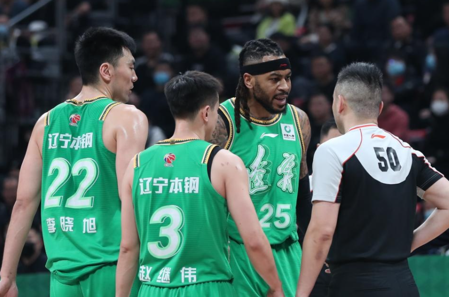 新外援来啦！辽篮做出重要决定，更换2名外援，杨鸣剑指季后赛的简单介绍