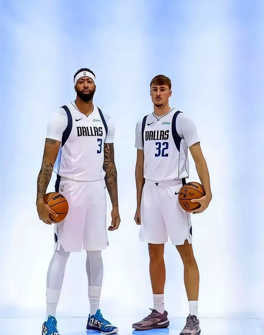 曝独行侠愿意交易任何球员除了欧文和弗拉格的简单介绍