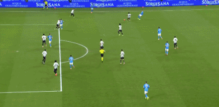 关于欧洲足球:那不勒斯在激烈争夺中抵挡住拉齐奥,比赛中出现三张红牌的信息 关于欧洲足球:那不勒斯在激烈争夺中抵挡住拉齐奥,比赛中出现三张红牌的信息