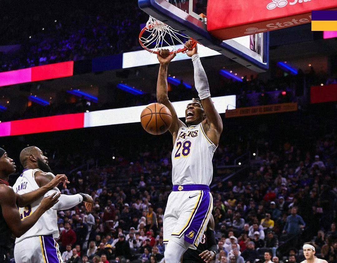 轰31分9板6助，詹姆斯又成历史首人！湖人拒连败一口气迎4大利好的简单介绍