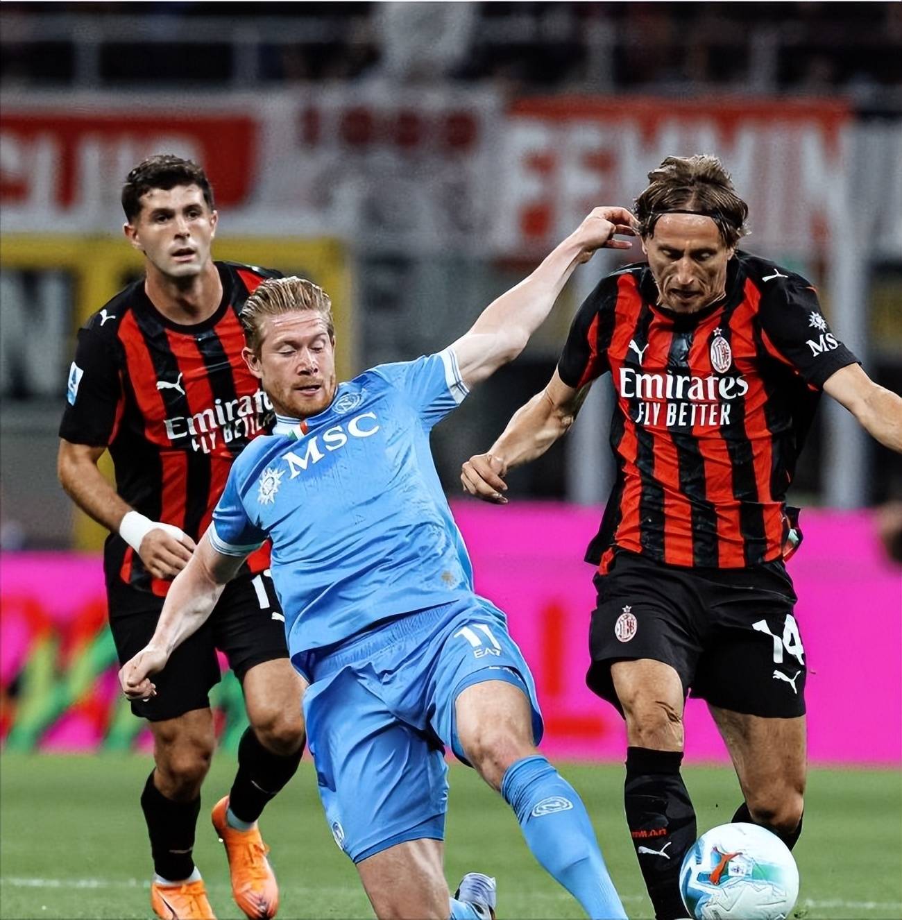 关于意甲积分榜大乱!米兰悄然登顶,尤文罗马双双翻车,争冠格局一夜洗牌的信息 关于意甲积分榜大乱!米兰悄然登顶,尤文罗马双双翻车,争冠格局一夜洗牌的信息