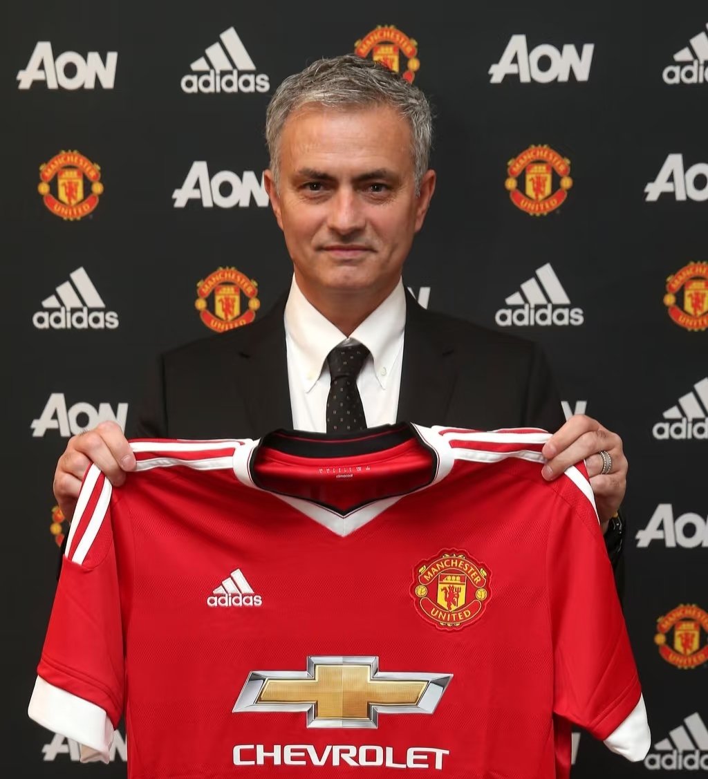 大中锋买错了？曼联新三叉戟只有他不可靠，名宿直言他不优秀的简单介绍