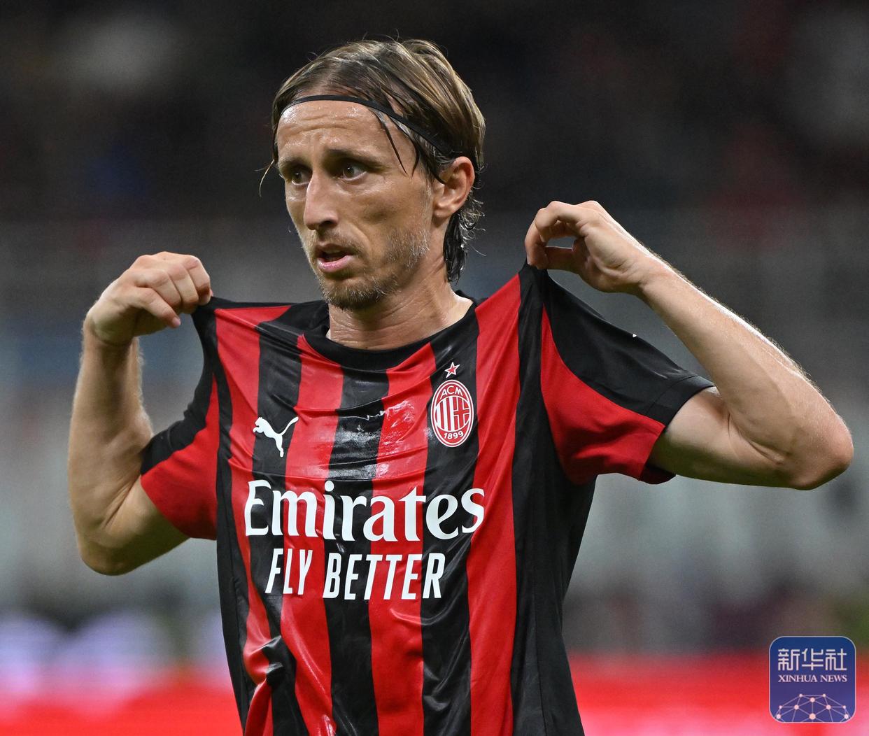 意甲媒体透露：米兰的两名青年球员签约都面临截胡，存在不确定性的简单介绍