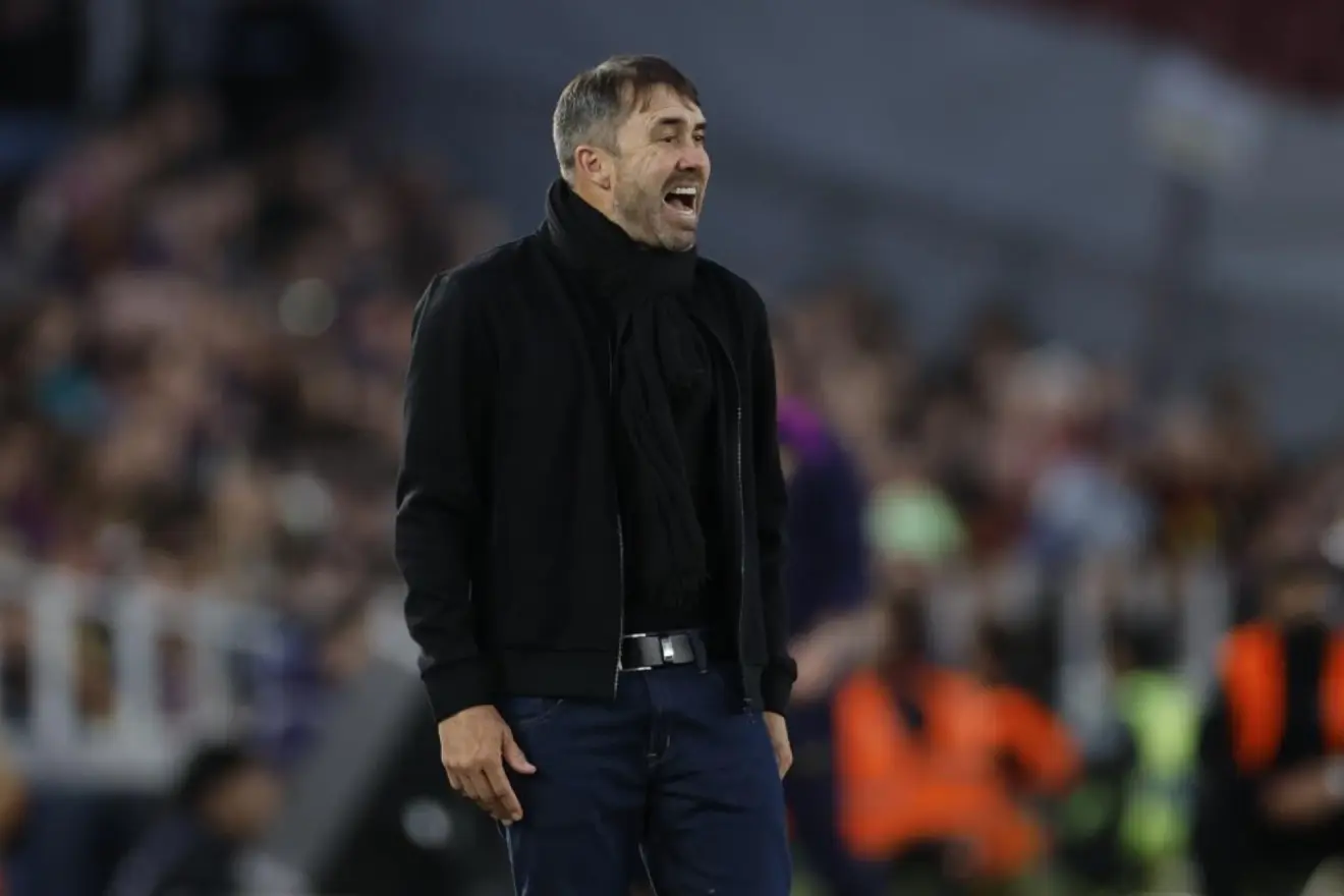 包含我会在阿拉维斯不断成长，希望未来有机会回到皇马的词条