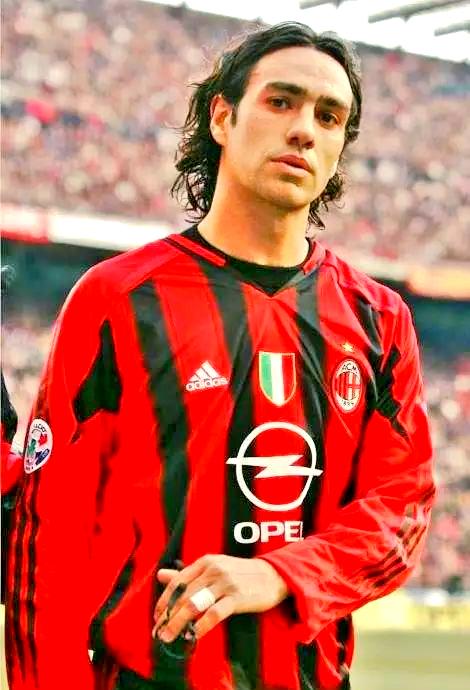 关于内斯塔丨对拉齐奥和米兰的感情？的信息