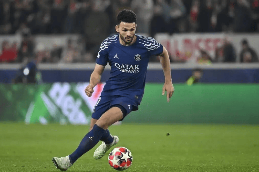 关于五大联赛爆出黑马奇迹！朗斯力压豪门巴黎，上赛季仅列第八如今领跑法甲的信息