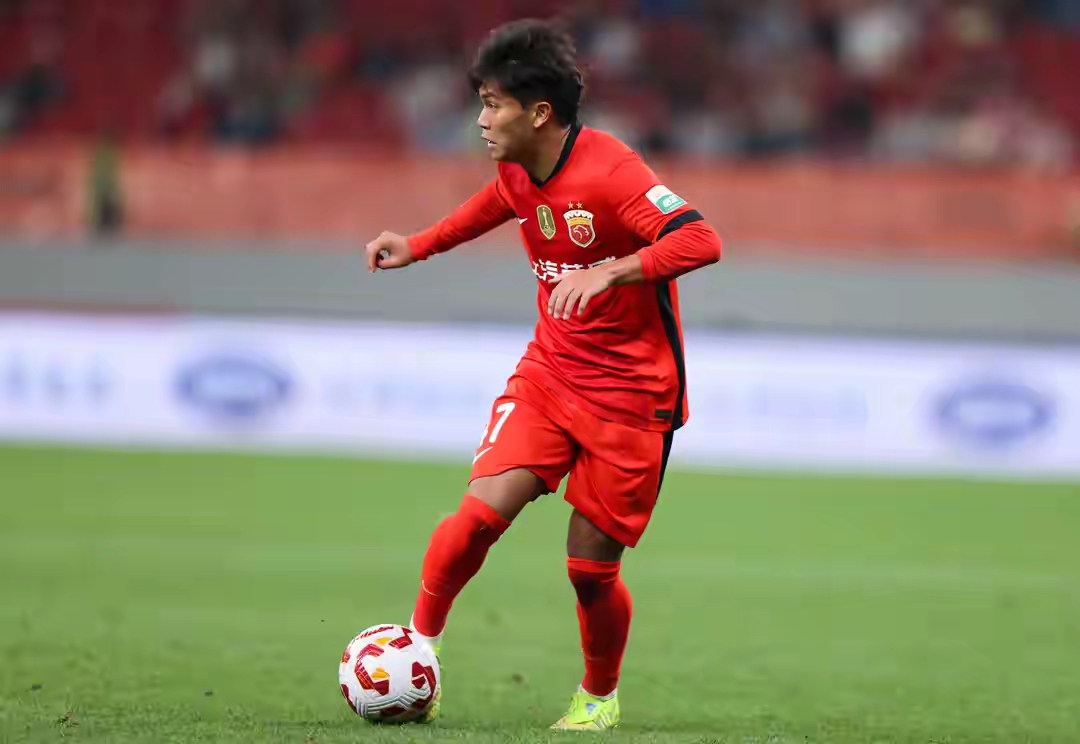 就在今日下午,中超传来了路易斯、毕津浩和上海申花的新消息的简单介绍 就在今日下午,中超传来了路易斯、毕津浩和上海申花的新消息的简单介绍