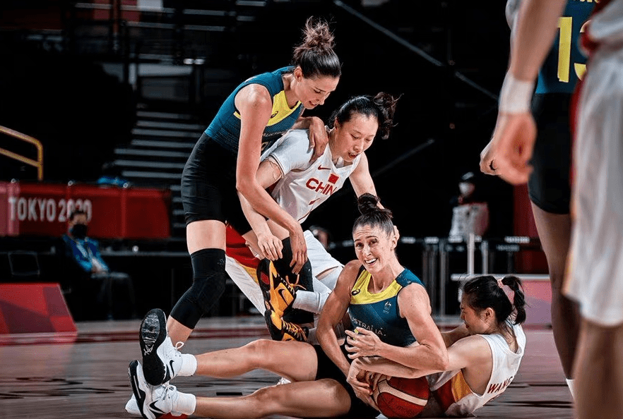 高效!王思雨16分钟准三双杨力维14分4助攻一吐恶气的简单介绍 高效!王思雨16分钟准三双杨力维14分4助攻一吐恶气的简单介绍